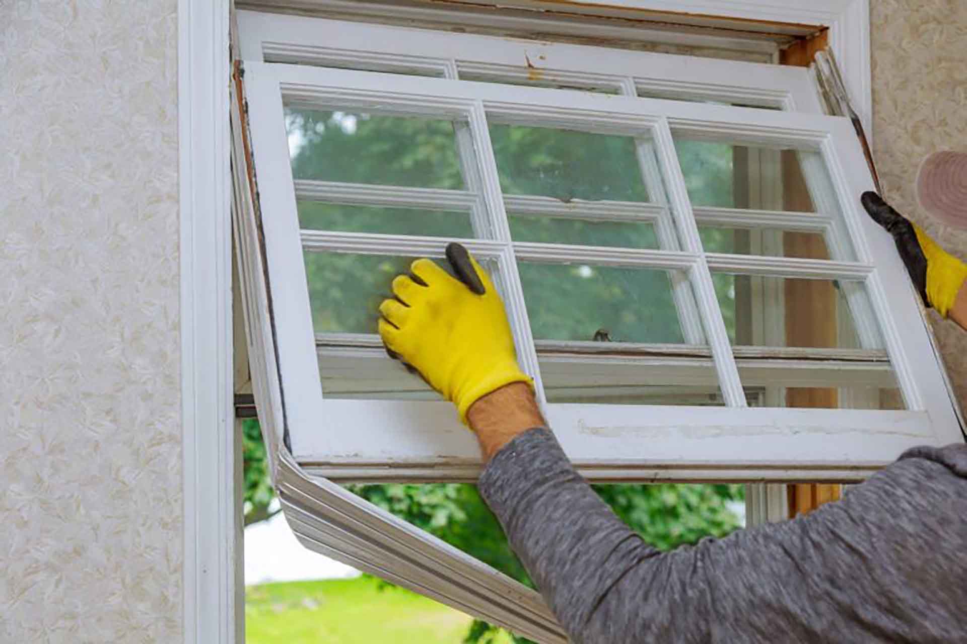 5 Warning Signs It’s Time To Replace Your Windows And Doors