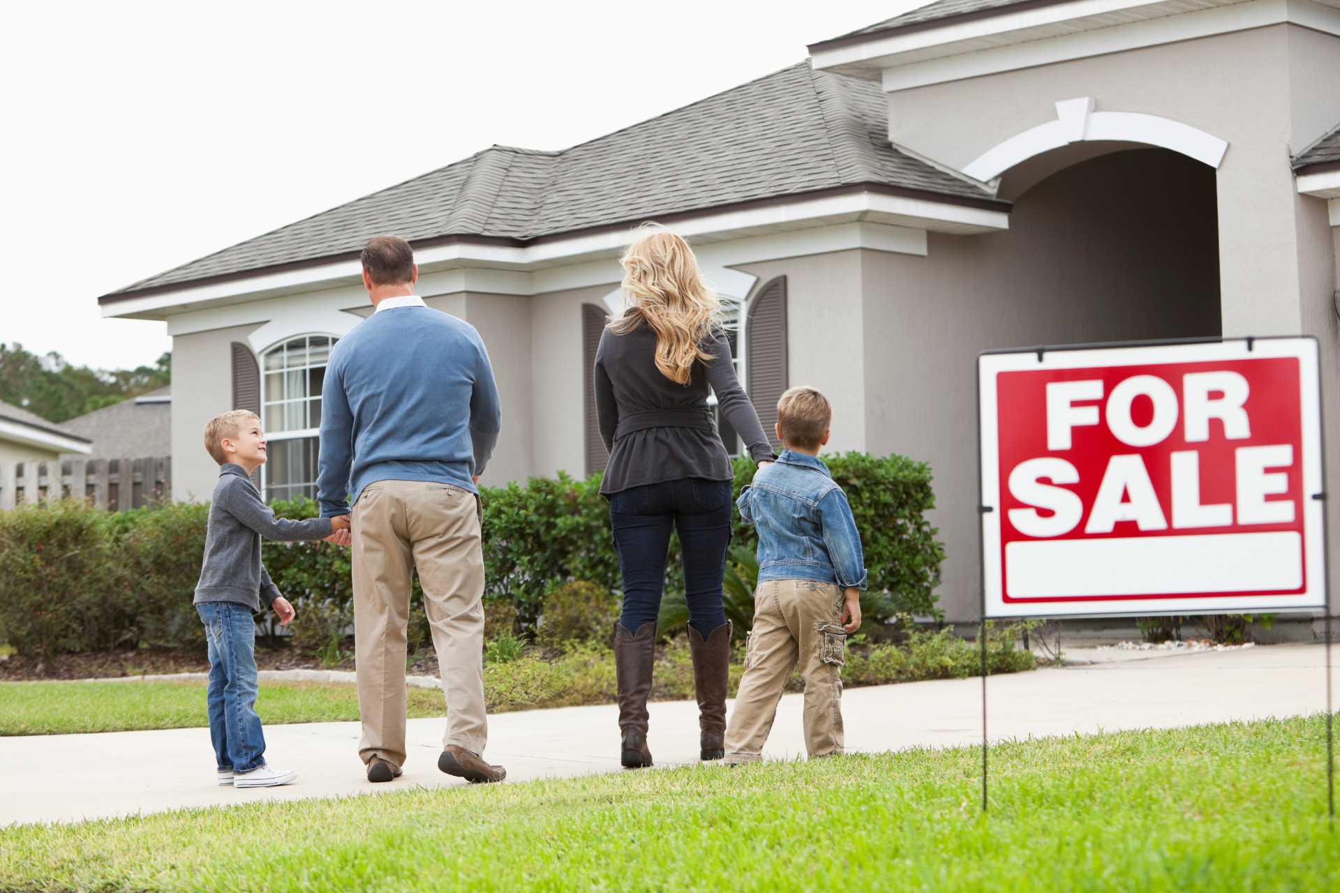 How First Impressions Influence a Homebuyer’s Decision - Riverbend Windows and Doors